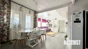Дом 180м², 2-этажный, участок 10 сот.  