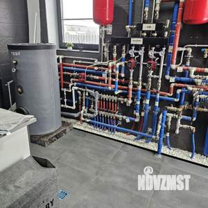 Дом 175м&sup2;, 1-этажный, участок 9 сот.  