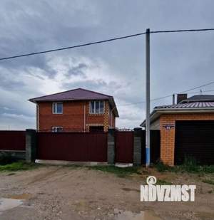 Дом 135м&sup2;, 2-этажный, участок 10 сот.  