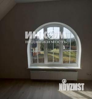 Дом 270м&sup2;, 2-этажный, участок 12 сот.  