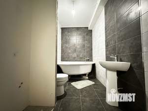 Дом 220м², 2-этажный, участок 15 сот.  