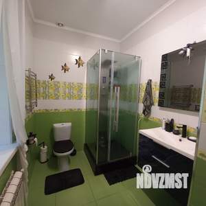 Дом 200м&sup2;, 2-этажный, участок 9 сот.  