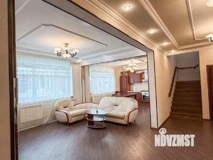 Дом 259м&sup2;, 2-этажный, участок 6 сот.  