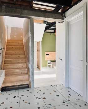 Дом 106м&sup2;, 2-этажный, участок 9 сот.  