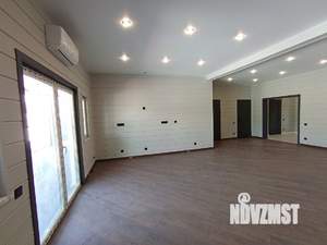 Дом 185м&sup2;, 1-этажный, участок 8 сот.  