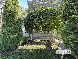 Дом 70м&sup2;, 2-этажный, участок 10 сот.  