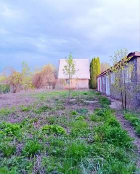Дом 50м², 2-этажный, участок 10 сот.  