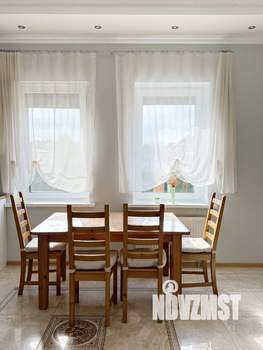 Коттедж 211м&sup2;, 3-этажный, участок 10 сот.  