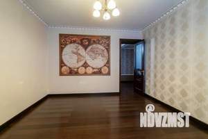 Дом 289м&sup2;, 2-этажный, участок 11 сот.  