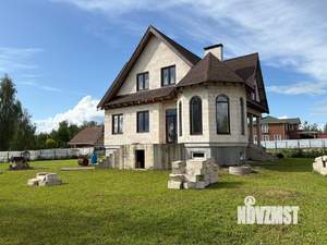 Дом 327м&sup2;, 3-этажный, участок 18 сот.  