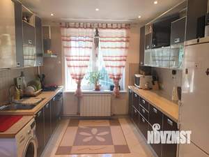 Дом 135м&sup2;, 2-этажный, участок 23 сот.  