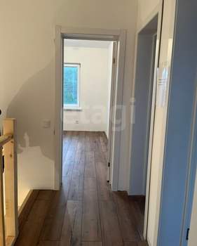 Дом 170м&sup2;, 2-этажный, участок 8 сот.  