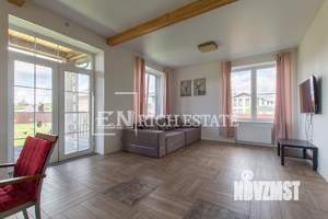 Коттедж 204м², 2-этажный, участок 14 сот.  