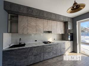 Дом 220м&sup2;, 2-этажный, участок 15 сот.  