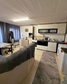 Дом 81м&sup2;, 2-этажный, участок 8 сот.  