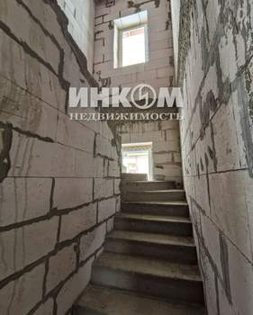 Дом 166м&sup2;, 2-этажный, участок 8 сот.  