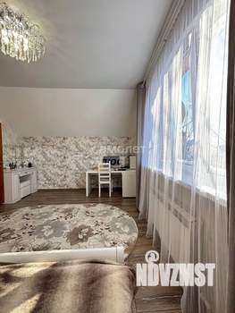 Дом 147м&sup2;, 3-этажный, участок 5 сот.  