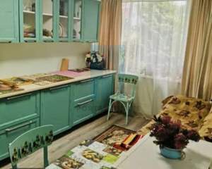 Дом 120м&sup2;, 2-этажный, участок 6 сот.  