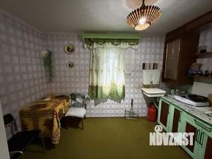 Дом 80м&sup2;, 2-этажный, участок 10 сот.  