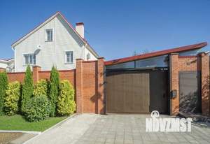 Дом 486м&sup2;, 2-этажный, участок 16 сот.  