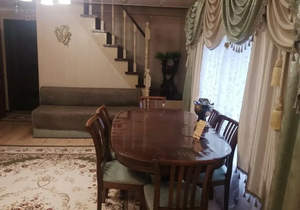 Дом 90м&sup2;, 2-этажный, участок 9 сот.  