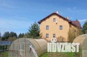 Дом 225м&sup2;, 3-этажный, участок 38 сот.  