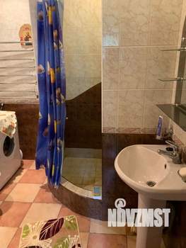 Дача 250м², 2-этажный, участок 10 сот.  