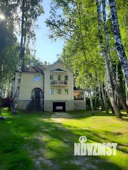 Дом 332м&sup2;, 2-этажный, участок 20 сот.  