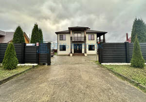 Дом 221м², 2-этажный, участок 8 сот.  