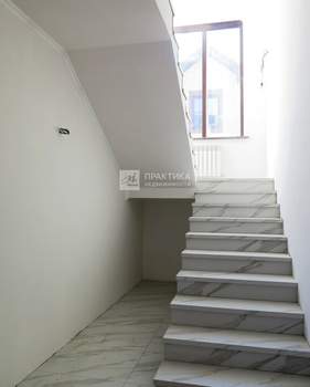 Дом 370м², 2-этажный, участок 12 сот.  