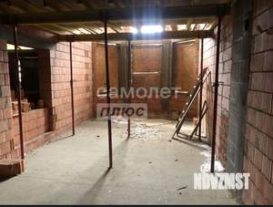 Дом 700м², 2-этажный, участок 25 сот.  