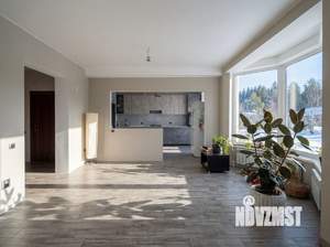 Дом 220м&sup2;, 2-этажный, участок 15 сот.  