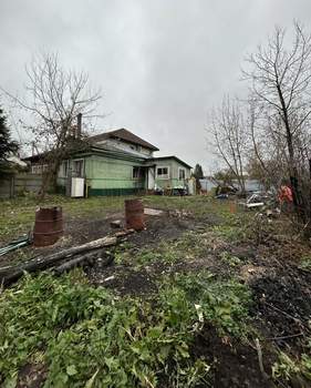 Дом 40м&sup2;, 2-этажный, участок 4 сот.  