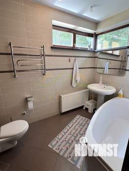 Дом 170м², 2-этажный, участок 15 сот.  