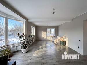 Дом 220м&sup2;, 2-этажный, участок 15 сот.  