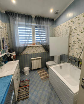 Дом 200м&sup2;, 2-этажный, участок 9 сот.  