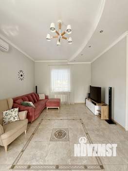 Коттедж 211м&sup2;, 3-этажный, участок 10 сот.  