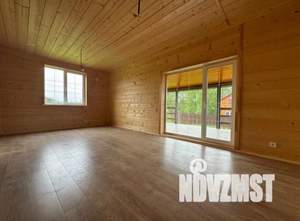 Дом 110м&sup2;, 2-этажный, участок 6 сот.  