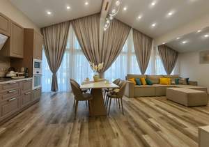 Дом 190м², 1-этажный, участок 7 сот.  