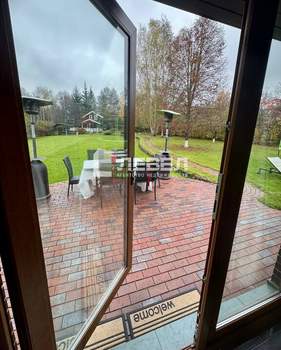 Дом 330м&sup2;, 4-этажный, участок 12 сот.  