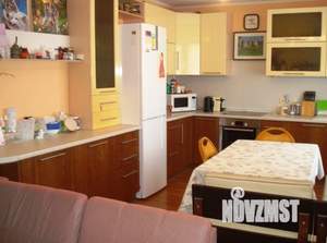 Дом 282м², 2-этажный, участок 20 сот.  