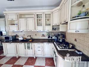 Дом 570м², 3-этажный, участок 22 сот.  
