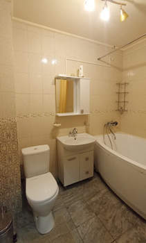 Дом 100м&sup2;, 3-этажный, участок 2 сот.  