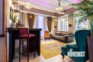 Дом 180м&sup2;, 2-этажный, участок 15 сот.  