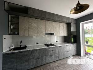 Дом 220м², 2-этажный, участок 15 сот.  