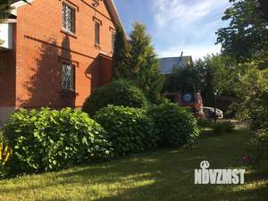 Дом 180м², 2-этажный, участок 25 сот.  