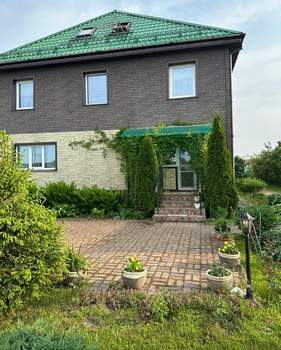 Дом 330м², 3-этажный, участок 25 сот.  