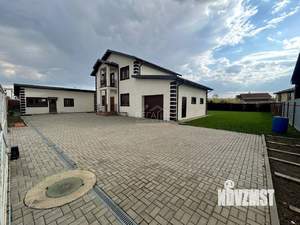 Дом 201м&sup2;, 2-этажный, участок 10 сот.  