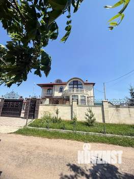 Дом 520м², 4-этажный, участок 12 сот.  