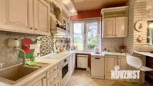 Дом 230м&sup2;, 2-этажный, участок 25 сот.  